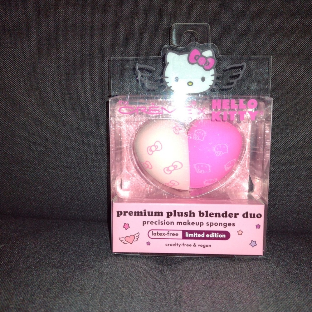 Hello Kitty X Creme Shop